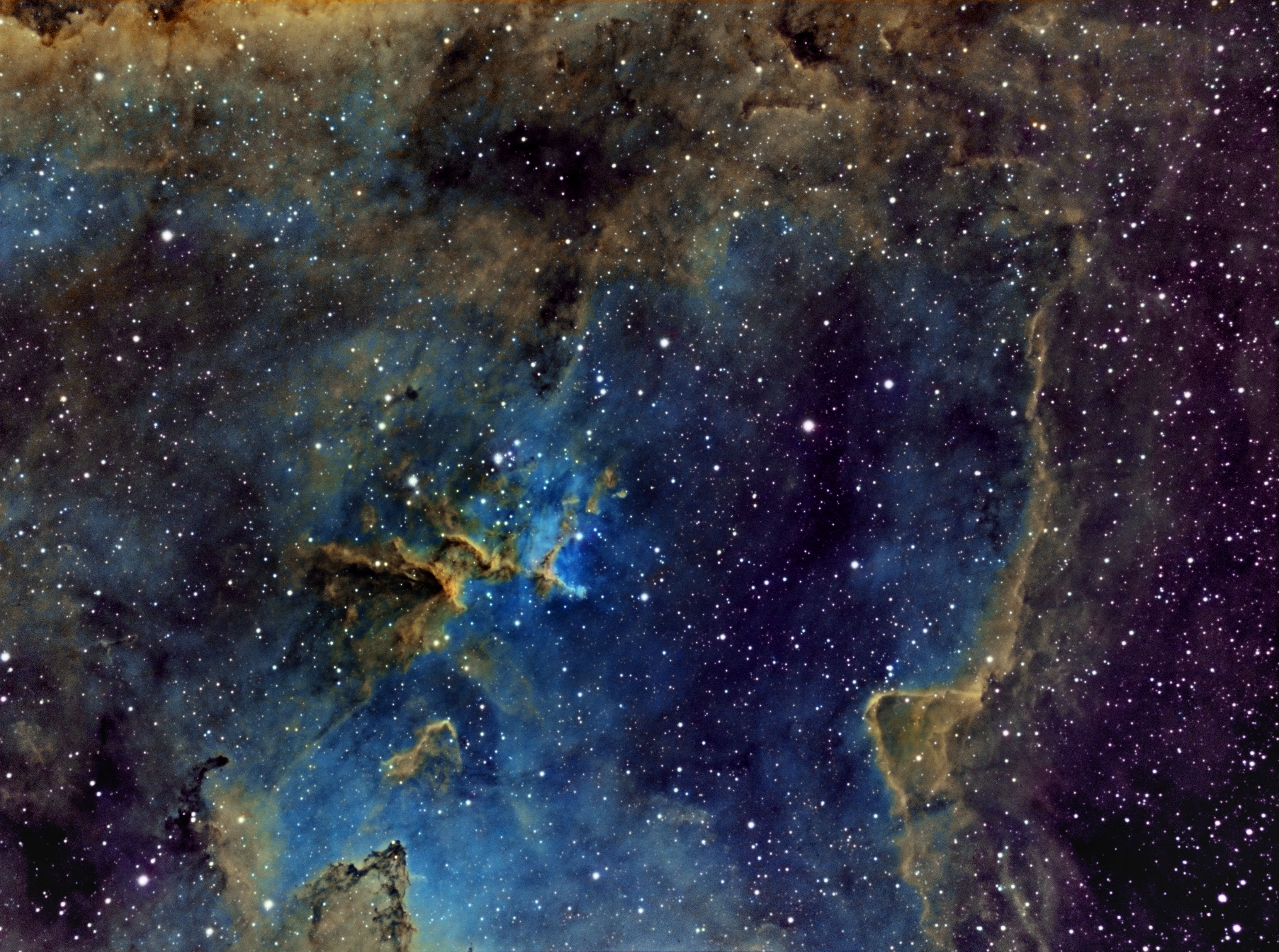 IC1805 - Center of Heart Nebula | Astronomy images at Orion Telescopes