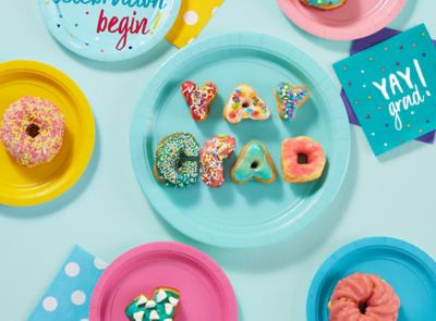 15 Easy Graduation Party Food Ideas for 2020 | Party City
