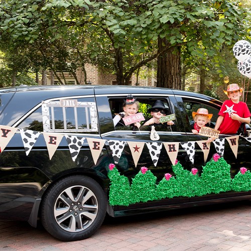 22 Trunk Or Treat Ideas That Rev Up Halloween Fun Party City