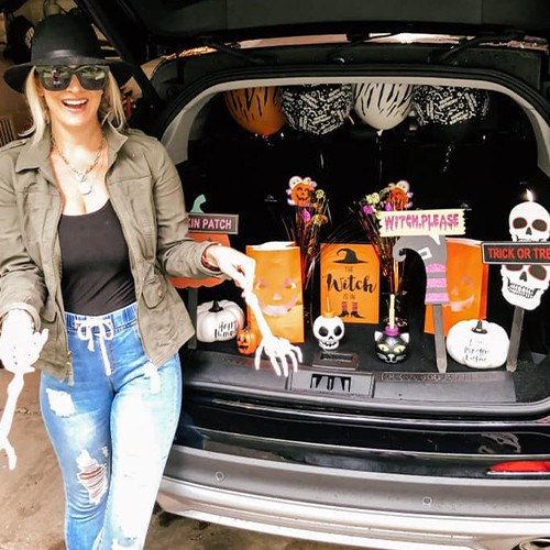 Witch themed trunk or treat decorations