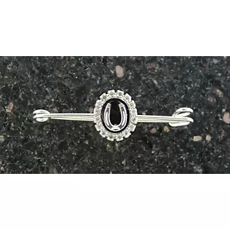 Finish Touch Onyx Oval Pin w/Horseshoe Chain 2in