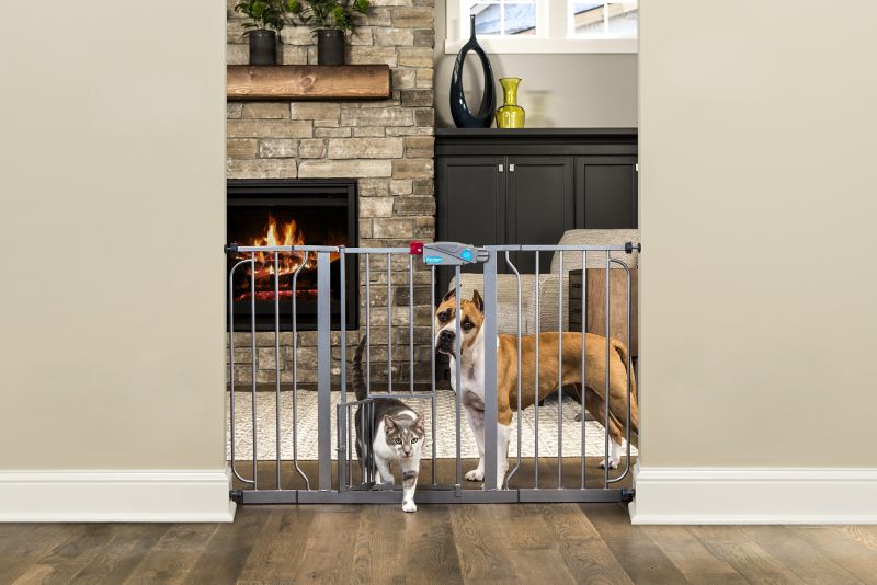 Carlson Pet Platinum Extra Wide Gate w/Pet Door -  CARLSON PET PRODUCTS,INC., 0932 PP DS