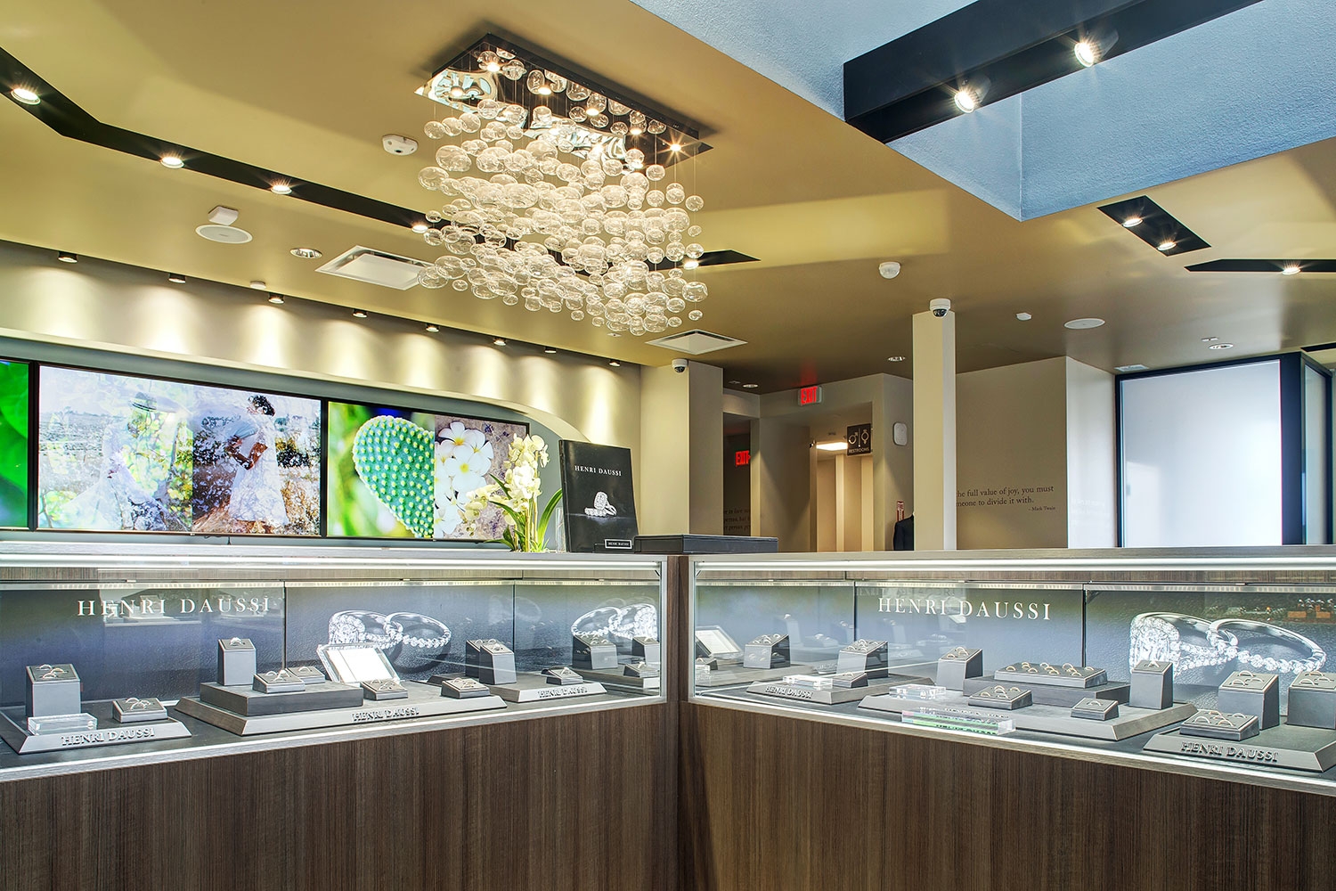 Costa Mesa fine jewelers store