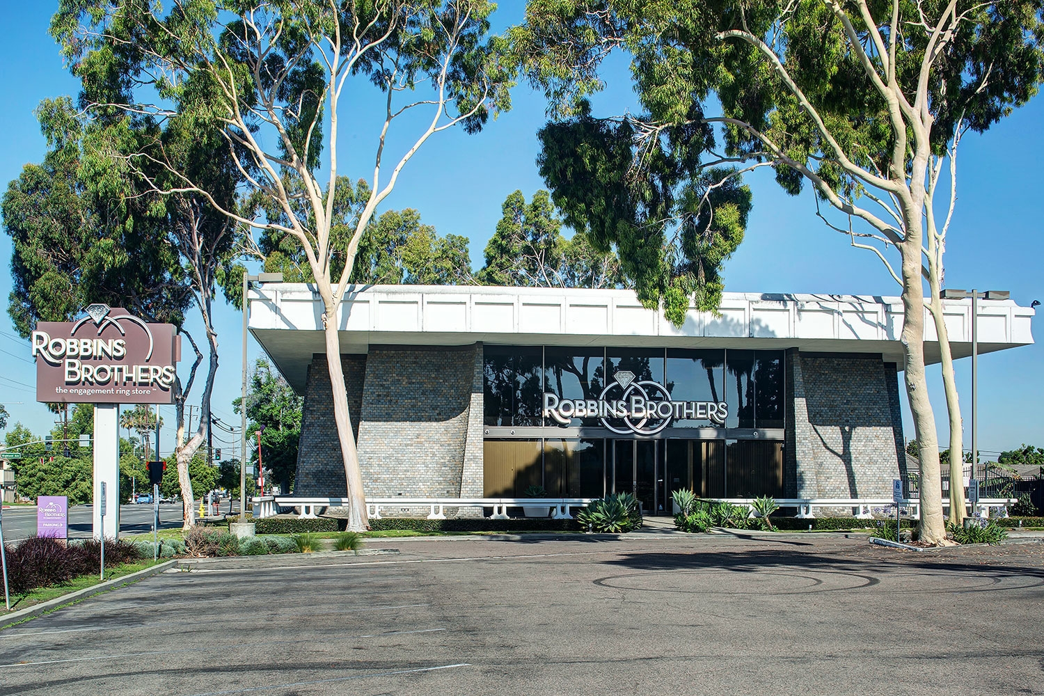 Fullerton fine jewelers store