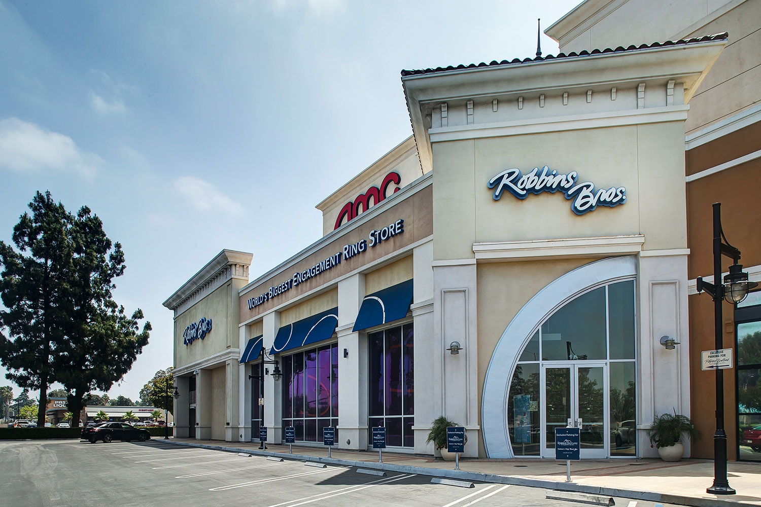 River Side fine jewelers store