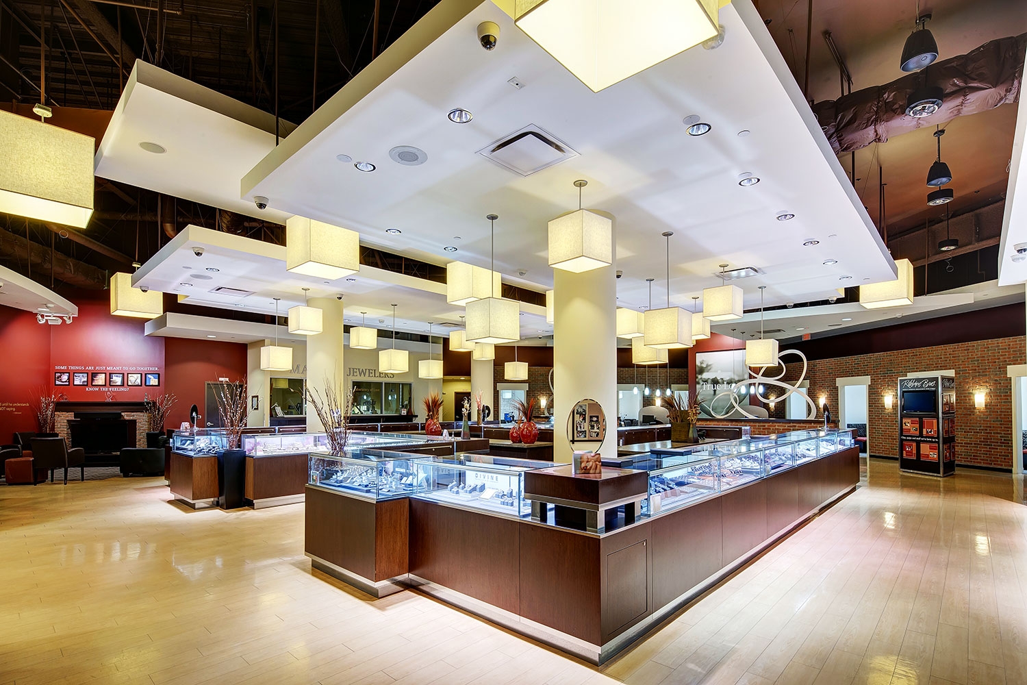 River Side fine jewelers store