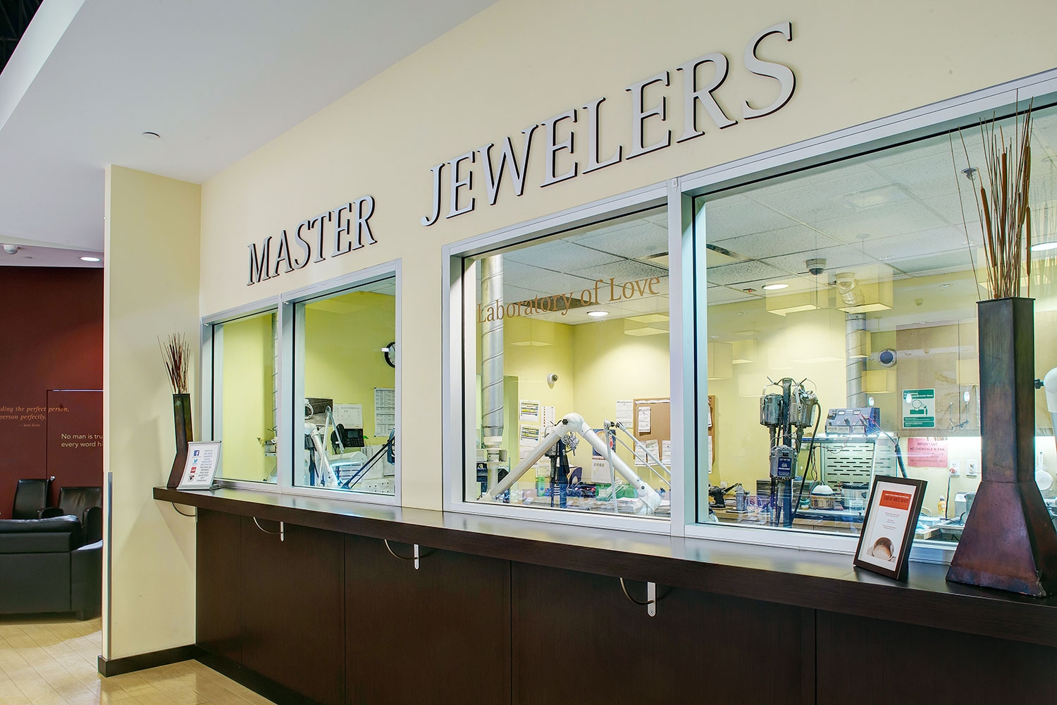 River Side fine jewelers store