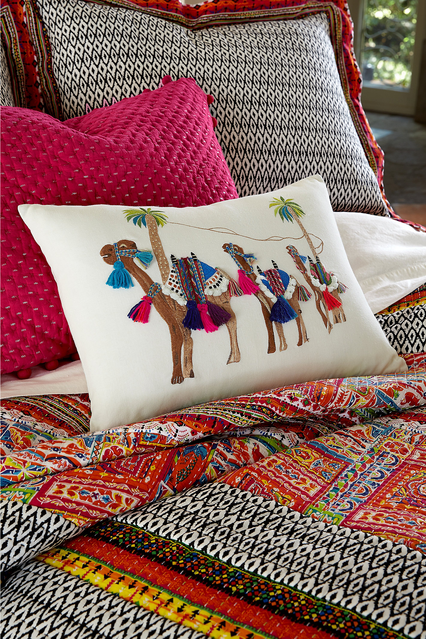 Camel caravan pillow