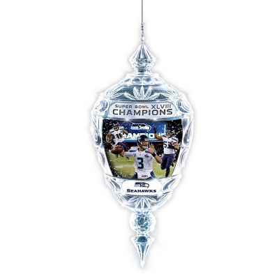 Ornament: Commemorative Seattle Seahawks Super Bowl XLVIII Crystal Ornament