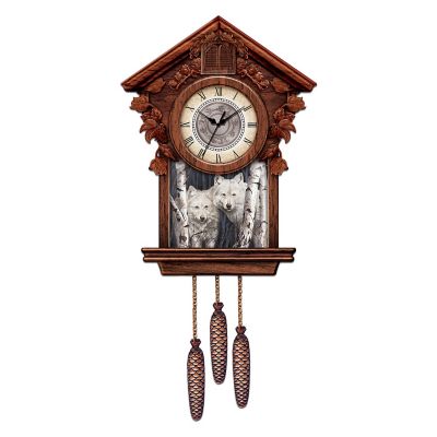 Wolf Art Cuckoo Clock: Timeless Encounter