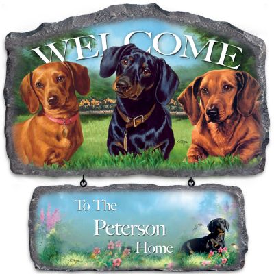 Lovable Dachshunds Personalized Welcome Sign Wall Decor