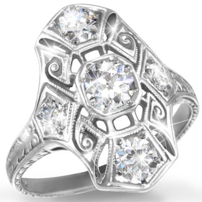 Heirloom Replica Ring: Timeless Radiance