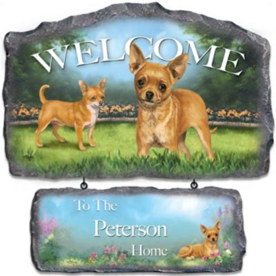 Lovable Chihuahuas Personalized Welcome Sign Wall Decor