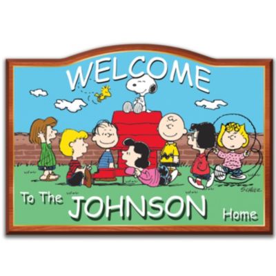 PEANUTS Personalized Welcome Sign