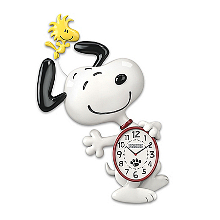 PEANUTS Snoopy Motion Wall Clock