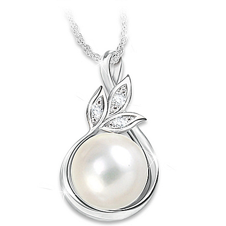 Generations Of Love Womens Freshwater Cultured Pearl And Diamond Necklace