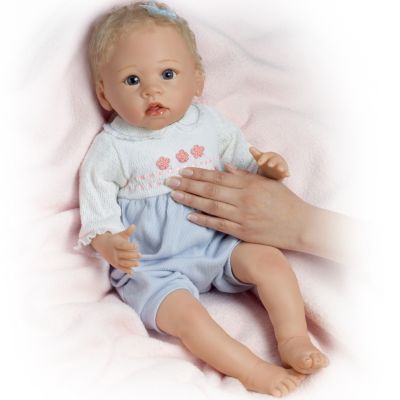 Baby Doll: Zoe's Perfectly Lovable Baby Doll