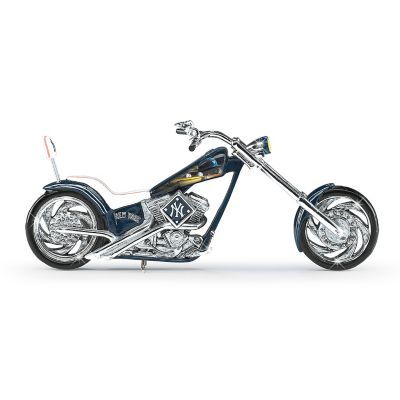 Figurine: Pride Of The Park Yankee Motorcycle Figuine