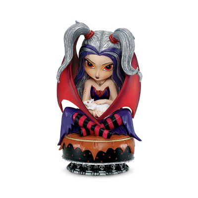 Figurine: Mistress Darla Figurine