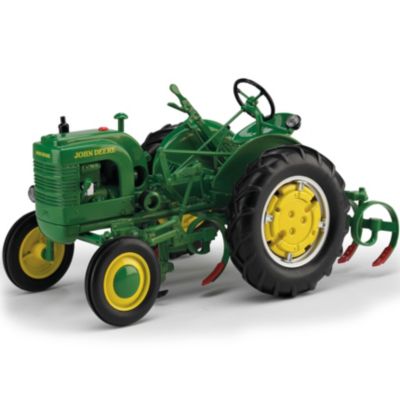 Diecast Tractor: John Deere LA With Leaf Spring Cultivator