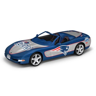 Sculpture: New England Patriots Super Bowl XXXIX 2004 Replica Corvette Sculpture