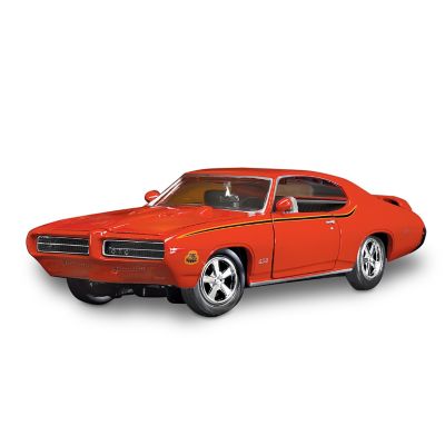 Diecast Car: 1969 Pontiac GTO Judge Diecast Car