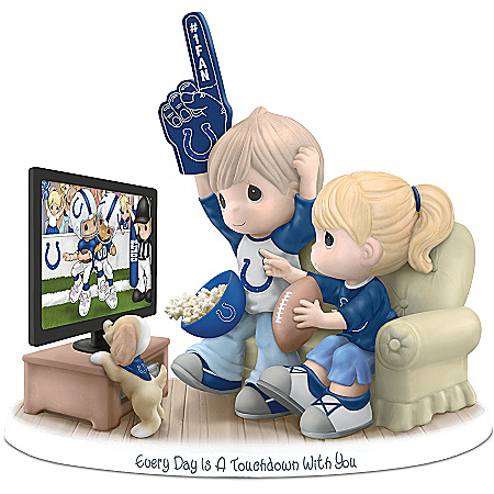 Figurine: Precious Moments Every Day Is A Touchdown With You Colts Figurine