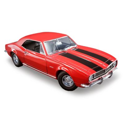 1:18 Scale 1967 Chevrolet Camaro Z/28 Bolero Red Diecast Car