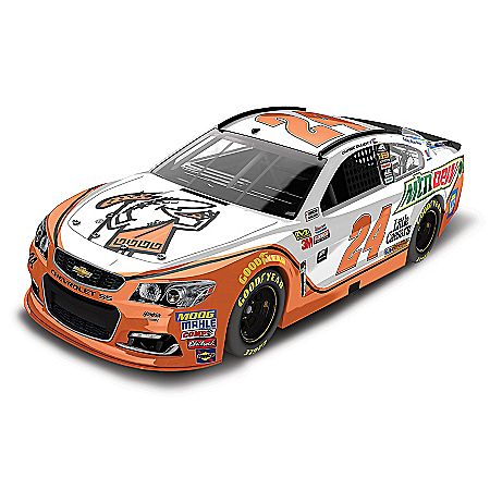 Chase Elliott No. 24 Mountain Dew/Little Caesars 2017 NASCAR 1:24-Scale Diecast Car