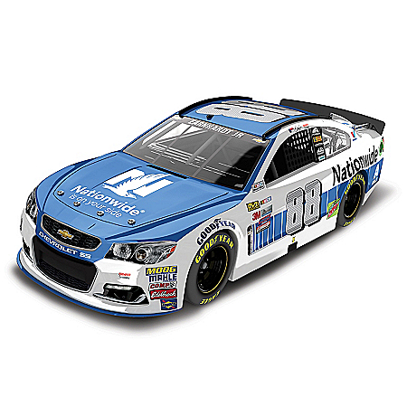 Dale Earnhardt Jr. NASCAR No. 88 Nationwide 2017 Lionel Racing 1:24-Scale Diecast Car