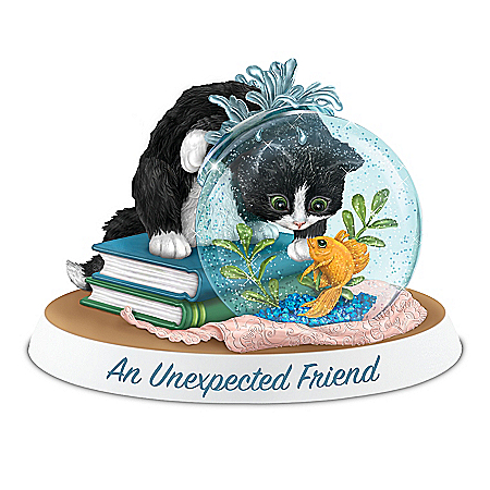 Kayomi Harai An Unexpected Friend Cat-Themed Glitter Globe Figurine