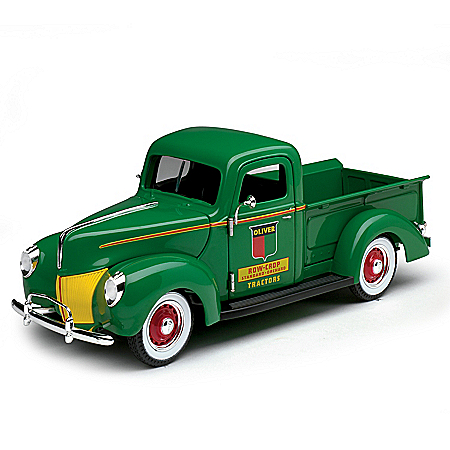 1:25-Scale 1940 Ford Oliver Diecast Truck With Green High-Gloss Showroom Paint Finish & Rubber Tires