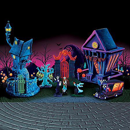 Tim Burton's The Nightmare Before Christmas Black Light Village Set