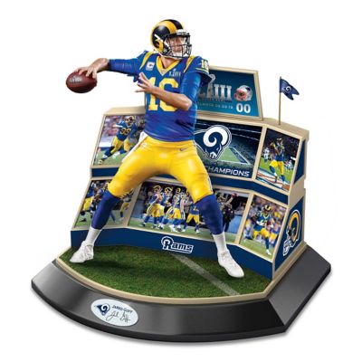 Sculpture: NFL Legends Of The Game Peyton Manning Sculpture