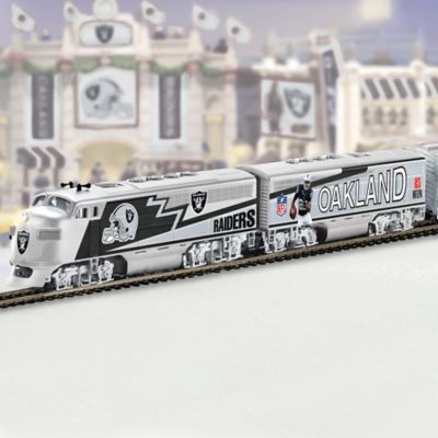 Oakland Raiders Express Collectible NFL Football Electric Train Collection