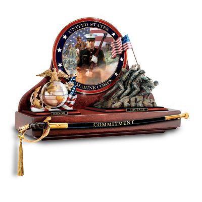 Heroes Of The USMC Showcase Wall Decor Collection