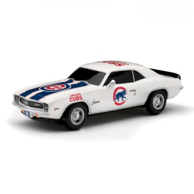 Heartbeat Of The Chicago Cubs 1:43-Scale MLB Car Sculpture Collection