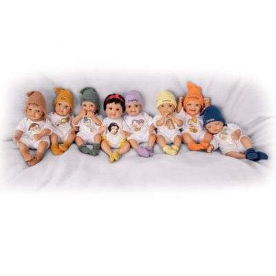 Disney's Snow White And The Seven Dwarfs Miniature Doll Collection