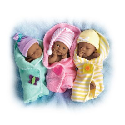 miniature lifelike baby dolls