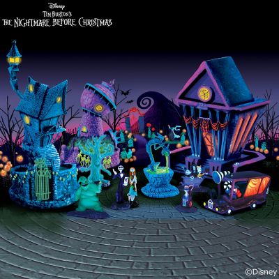 Nightmare Before Christmas Black Light Village And Figurines