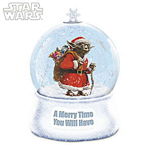 STAR WARS Christmas Yoda Glitter Globe With Lights