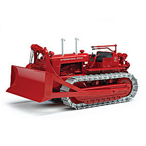 1:25-Scale International Harvester TD-24 Diecast Tractor