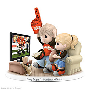 Cleveland Browns Porcelain Figurine With Fans, TV & Pup