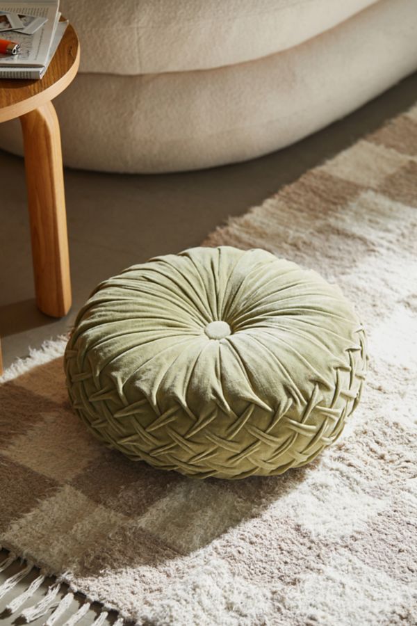 Slide View: 1: Round Pintuck Pillow