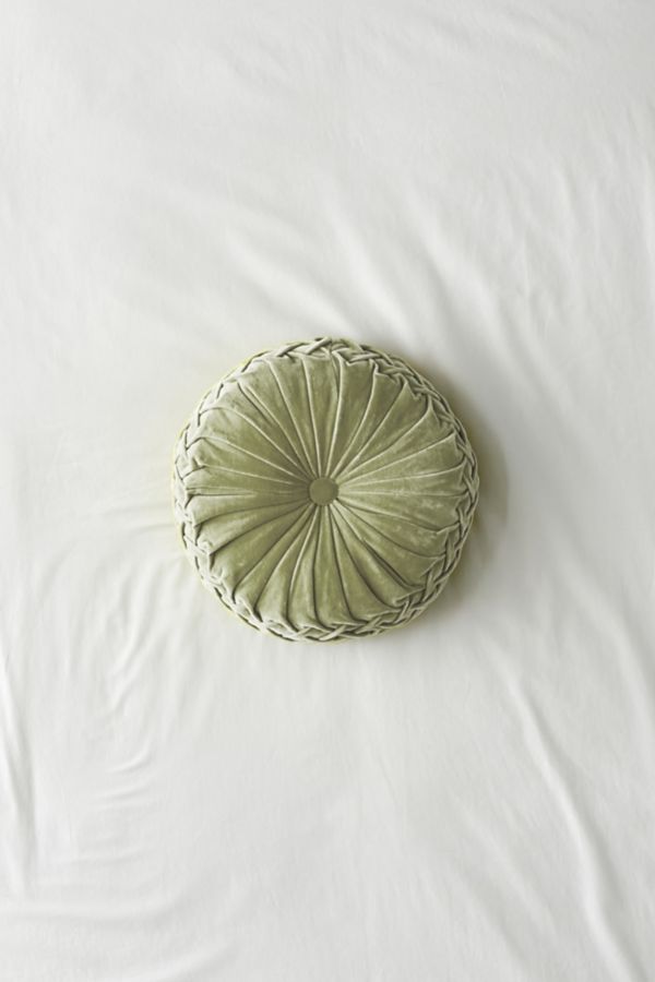 Slide View: 2: Round Pintuck Pillow