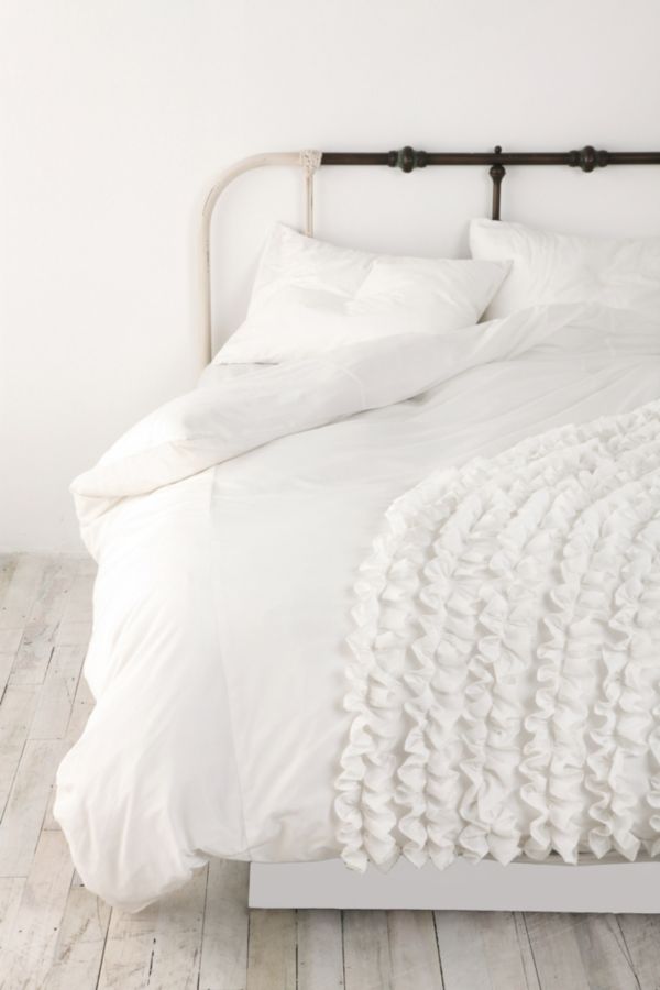 Corner Ruffle Duvet Cover Urban Outfitters