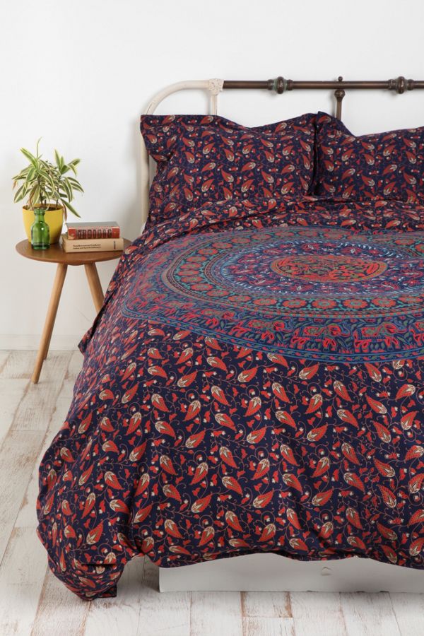 Tapestry Paisley Medallion Duvet Cover Urban Outfitters