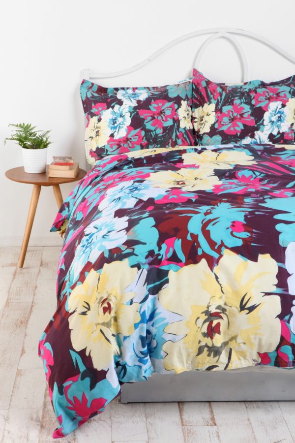 Graphic Garden Duvet Cover Urban Outfitters