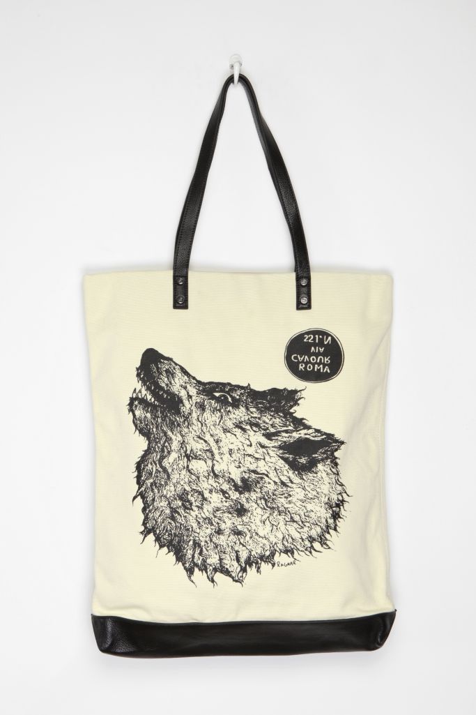 5PREVIEW Canvas Wolf Tote Bag | Urban Outfitters