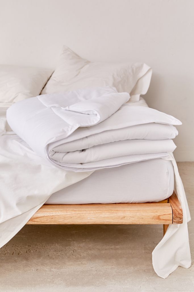 Lightweight Down Alternative Duvet Insert Urban Outfitters